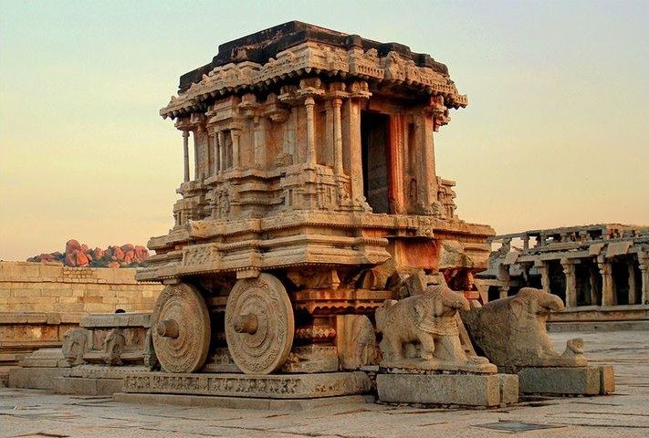 Hampi Heritage Sightseeing Tour – Explore the Ancient City of Ruins